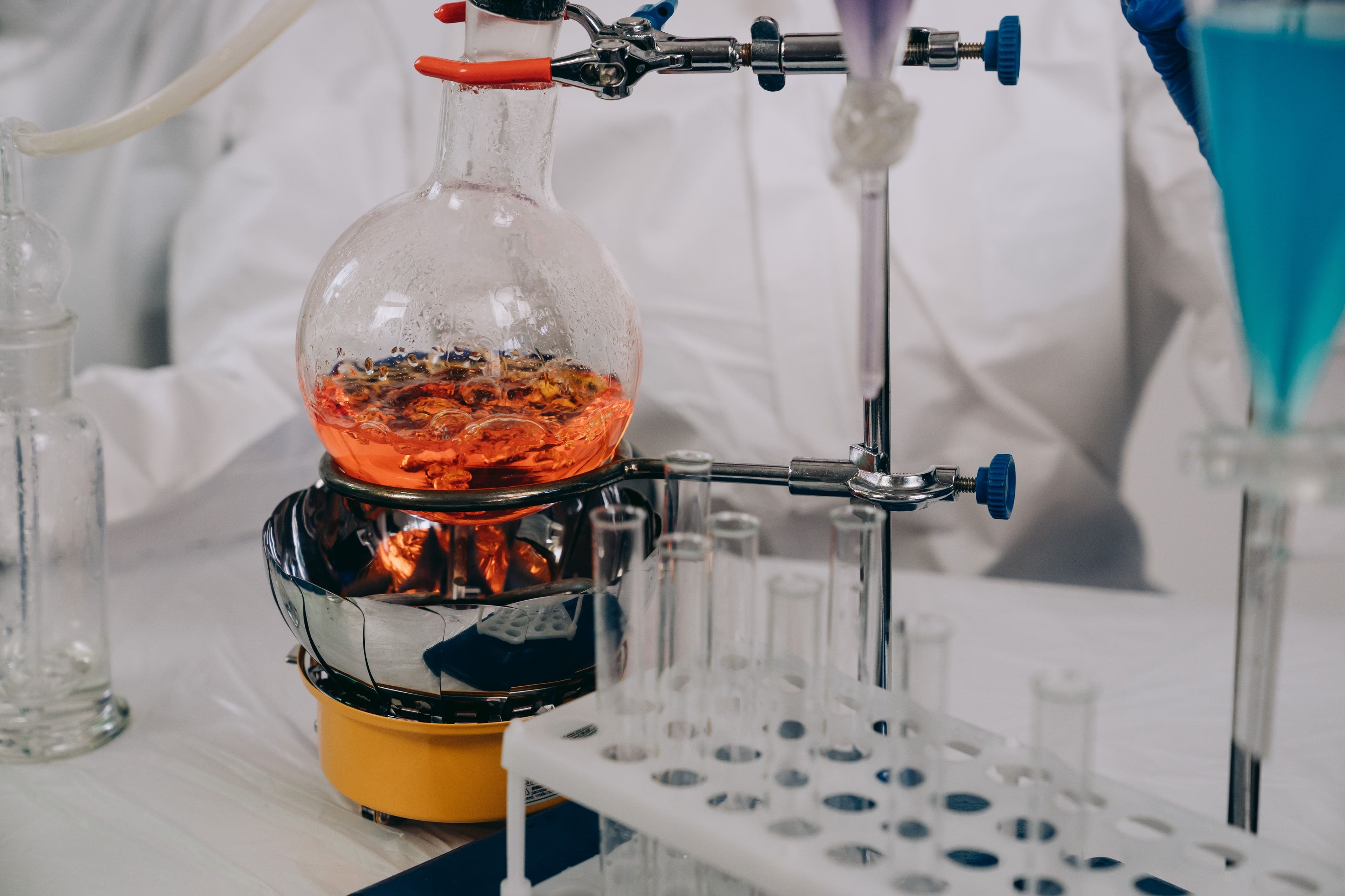 Techtom certified refurbished laboratory equipment 1