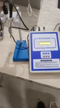 Refurbished Microprocessor COND-TDS-SAL-TEMP Meter – Laboratory Water Quality Analyzer
