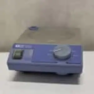 IKA IKAMAG KMO 2 basic Magnetic Stirrer – Compact Laboratory Magnetic Stirrer Without Heating