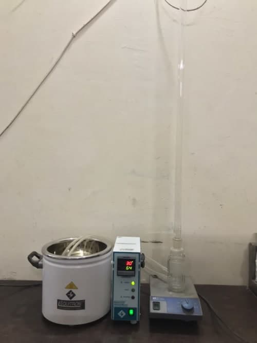 Techtom Laboratory Synthesis Assembly with Heating Bath and Glass Condenser Refurbished Techtom Laboratory Synthesis Assembly with Heating Bath and Glass Condenser