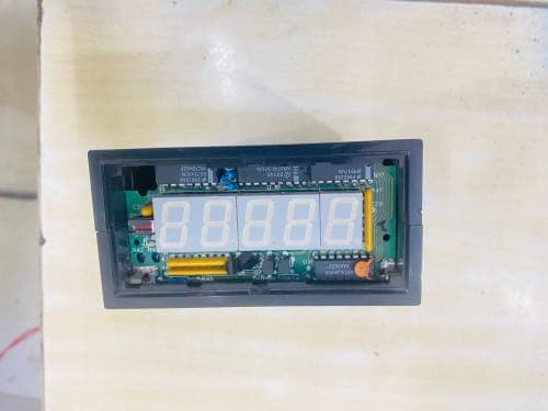 Used Newport Electronics Model 2004-3 Digital Panel Meter – Precision Display Refurbished Used Newport Electronics Model 2004-3 Digital Panel Meter – Precision Display